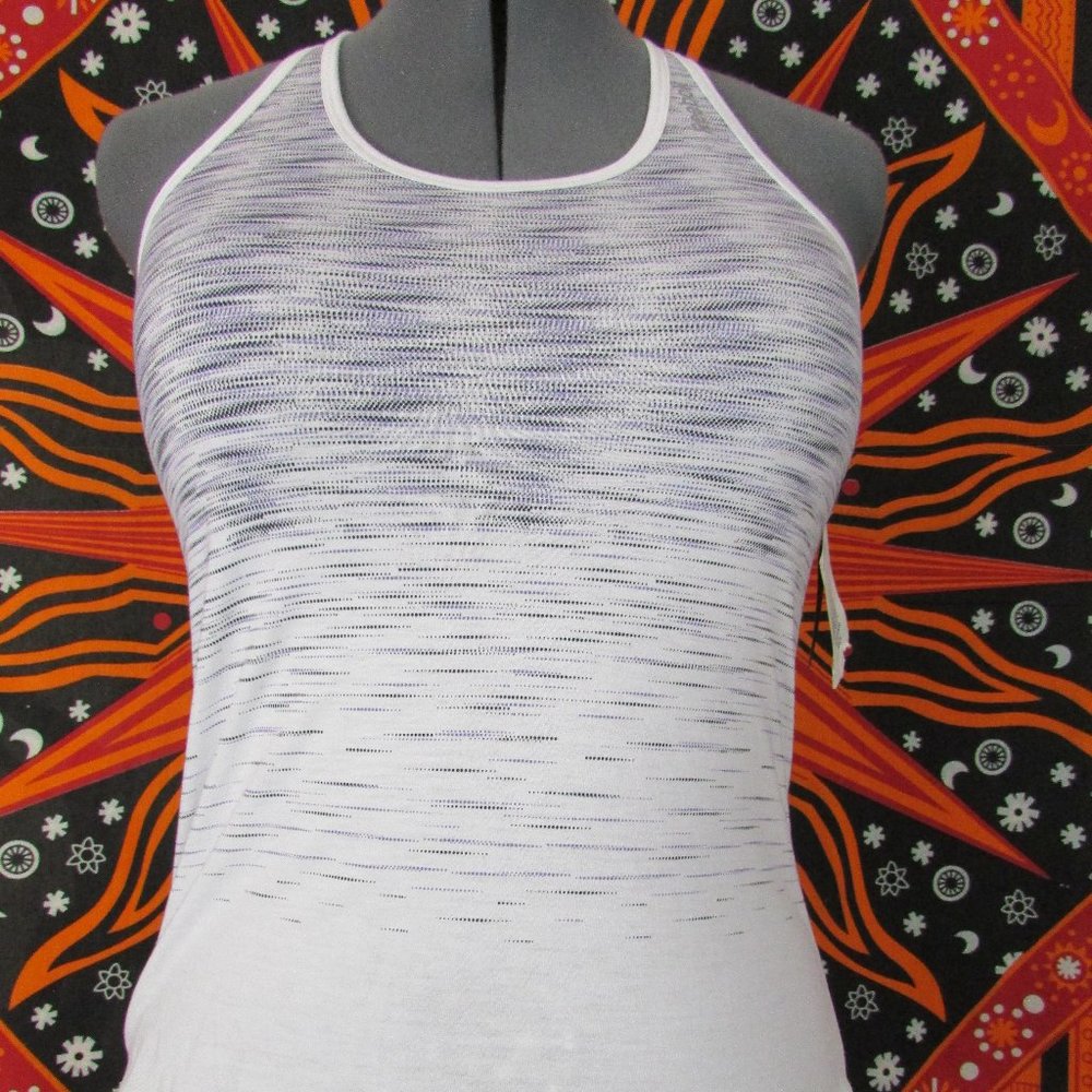3/$15 NWT Reebok White Tank Top
